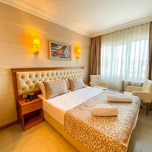 Mekke 3*, Istambul Turquie